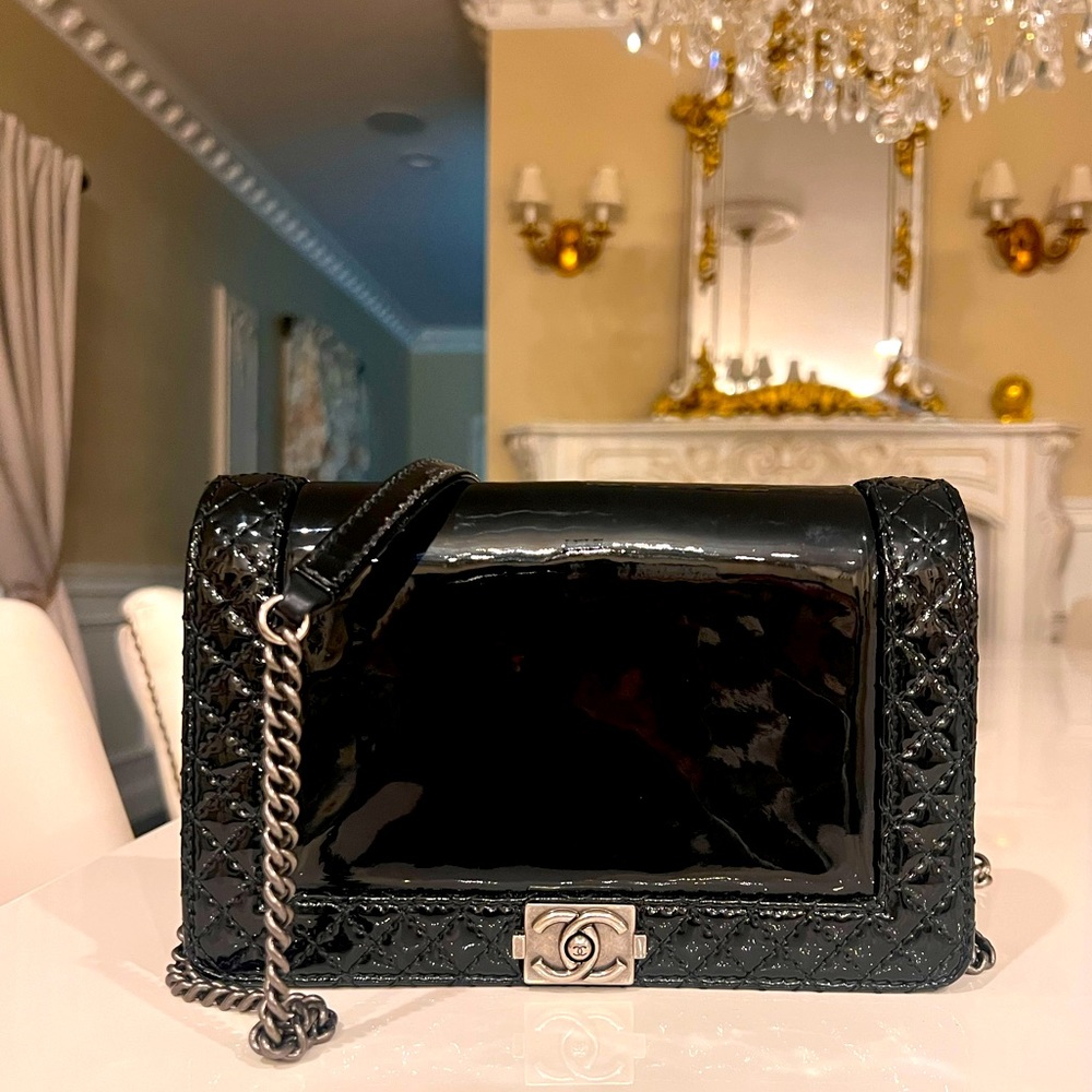 Chanel Patent leather WOC